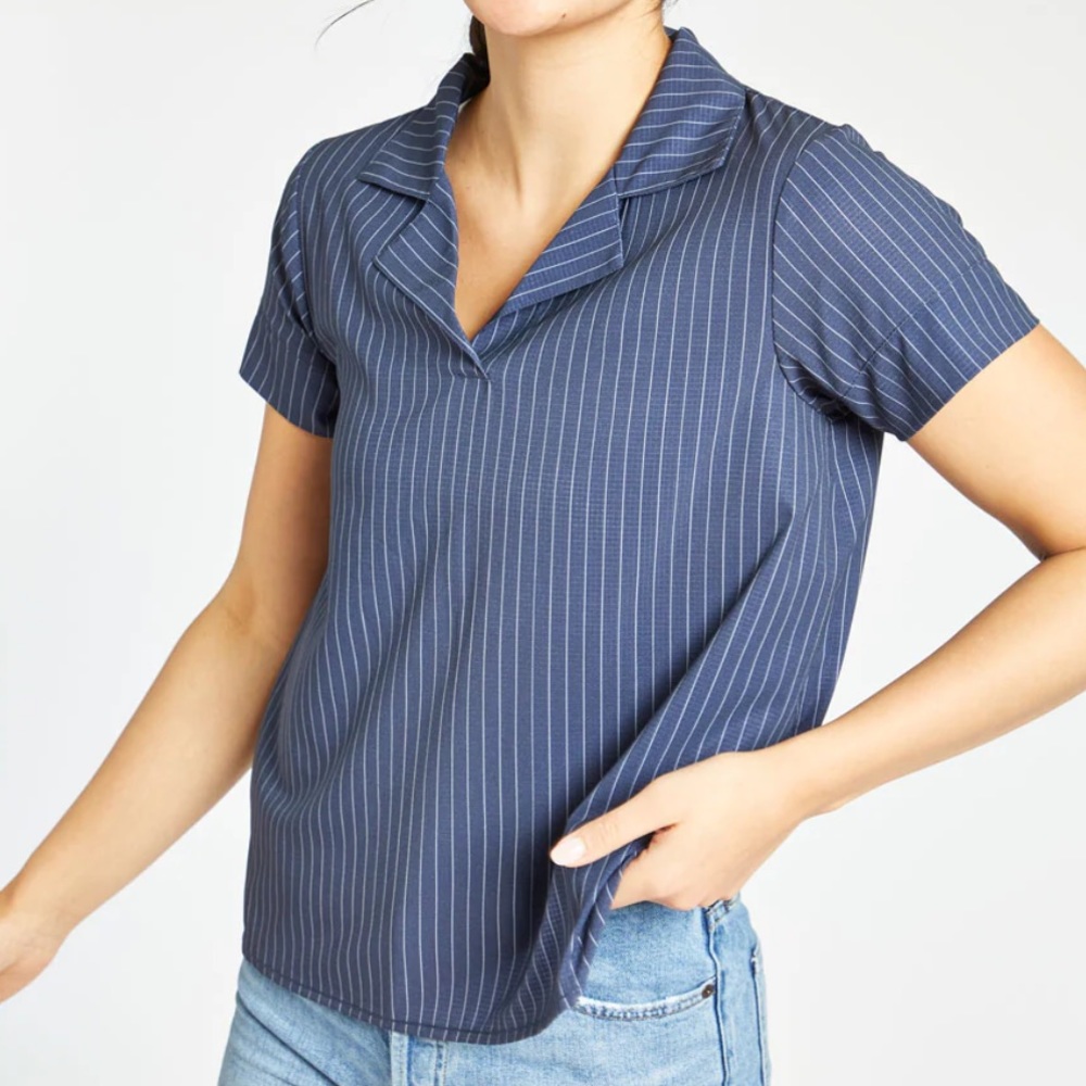 Oiselle benjamina pinstriped popover in size 10